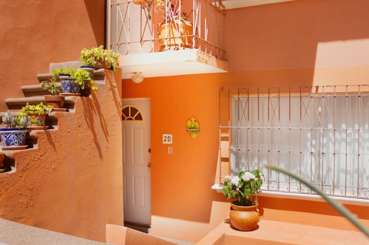 Colorful Family Condo With Terrace And Free Parking Guanajuato Bagian luar foto